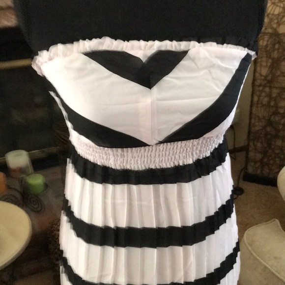 Sheer Black & White Striped Strapless Maxi Dress - Picture 4 of 6